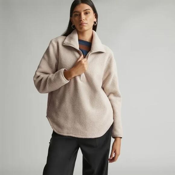 Everlane Sweaters - Everlane Women’s The ReNew Fleece Half-Zip in a Creamy Tan Size Medium